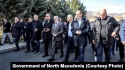 Премиерот Талат Џафери во посета на Липково.
