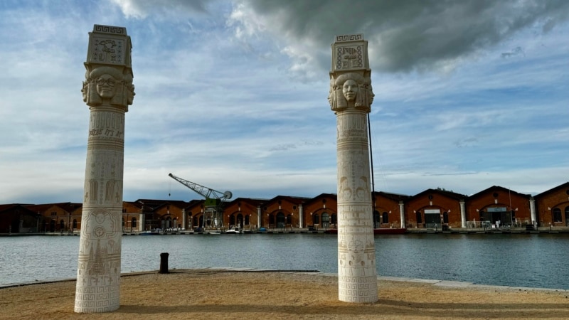 В Венеции открылась 60-я Биеннале современного искусства