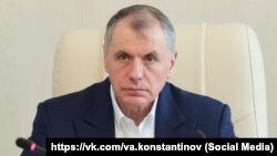Qırımnıñ Rusiye parlamentiniñ spikeri Vladimir Konstantinov