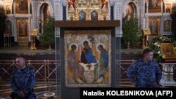Cea mai faimoasă icoană din Rusia a fost expusă la catedrală în ciuda protestelor experților