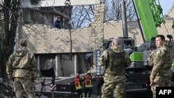 Iskolát ért dróncsapás Kijev közelében