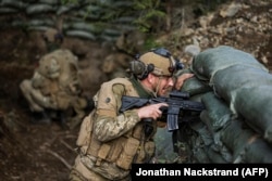 Украинские солдаты участвуют в учениях вместе с инструкторами 12-й окружной роты норвежского ополчения "Хегра". Август 2023 года