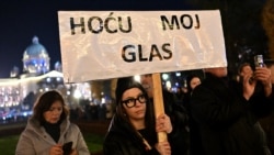 Beograđani na protestu zbog navoda o izbornoj krađi 