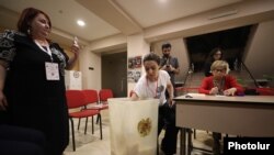 Подсчет голосов на выборах в Совет старейшин Еревана