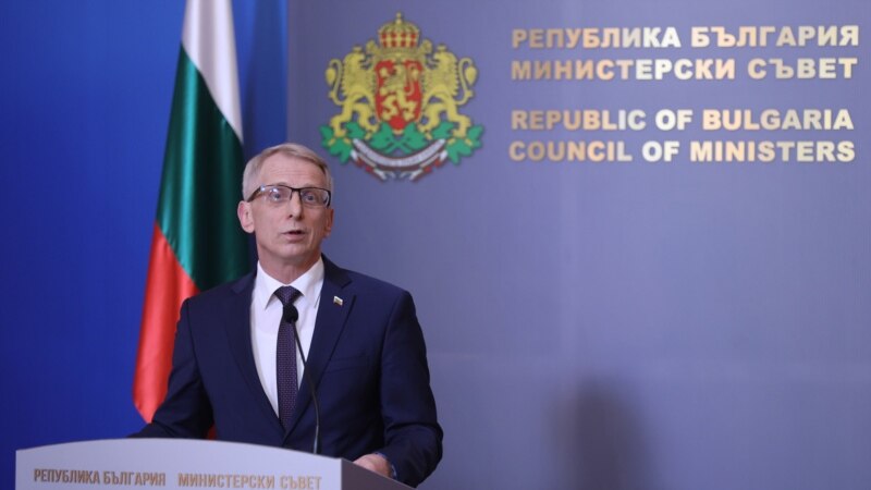 Qeveria bullgare jep dorëheqje sipas marrëveshjes për ndarjen e pushtetit
