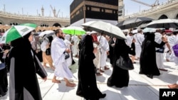 مراسم حج در گرمای بالای ۴۰ درجه عربستان سعودی آغاز شد