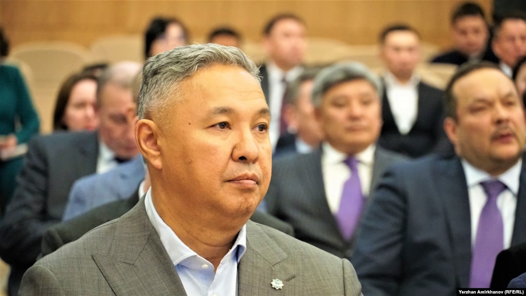 Монахты ұру