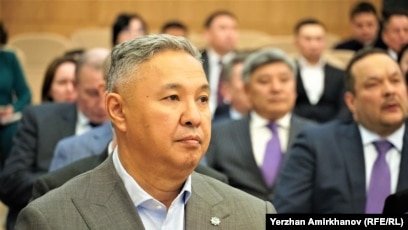 Қара үйдегі порно