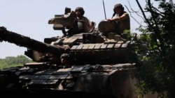 Ukrainian Troops Grind Forward Near Bakhmut Thanks To Captured Russian Tanks