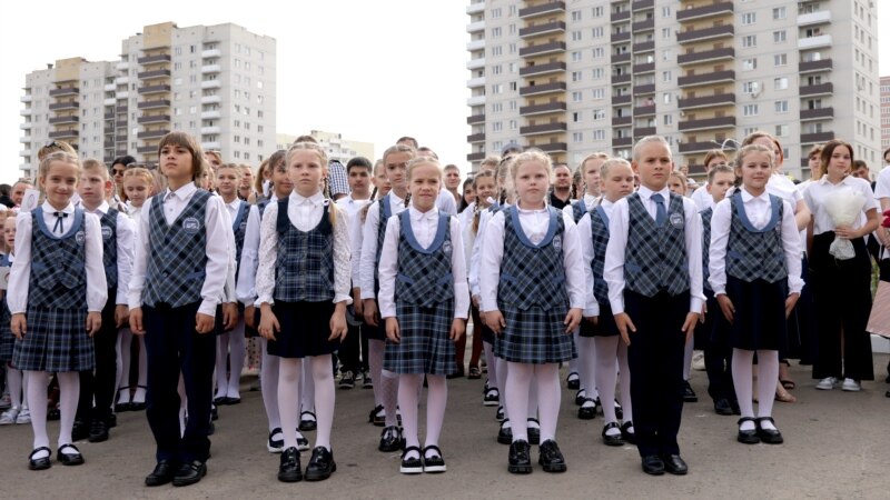 Госдума РФ одобрила законопроект о принудительном труде для школьников