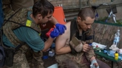 "Humbjet janë më të mëdha": Ish-mjeku ushtarak ukrainas tregon gabimet dhe tmerret në front