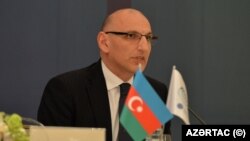 Elçin Əmirbəyov