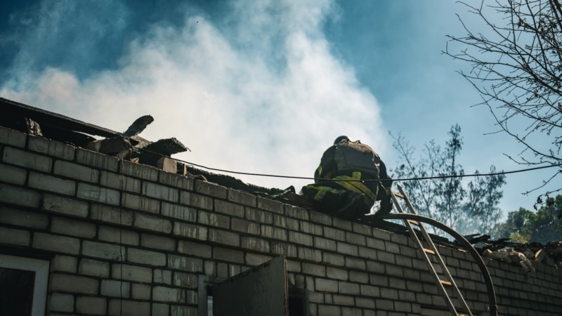 Gašenje požara u Harkivu pod vatrom ruske artiljerije