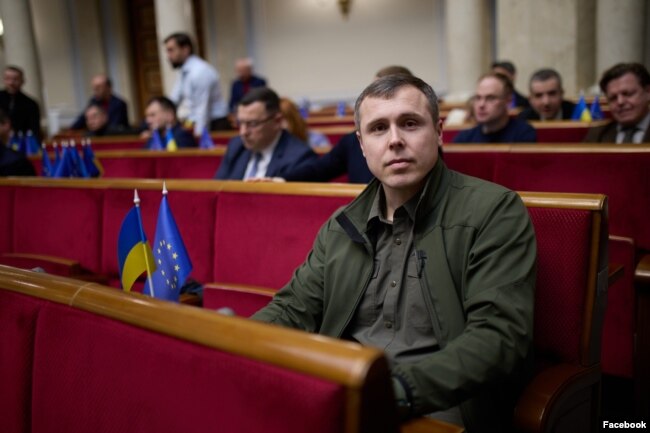 «Думаю, що теракти, які організовувалися, це, в першу чергу, щоб залякати суспільство, аби воно тисло на владу», – Роман Костенко