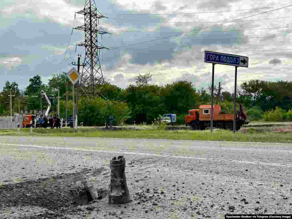 Damage seen near the border town of Gora Podol in the Belgorod region.&nbsp;