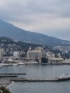 Вид на Ялтинский морской порт