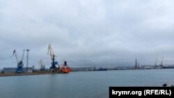 Іноземне судно в порту Керчі, 9 квітня 2023 року