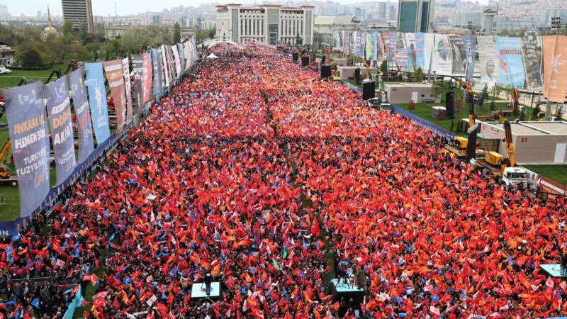 Erdoan i Kiličdarolu privukli mnoštva dvije sedmice pred izbore u Turskoj