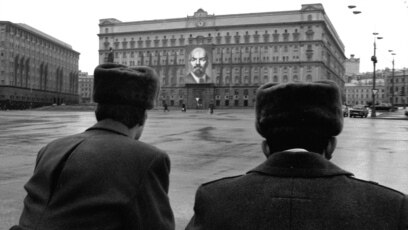 Един френски журналист описва най ярките епизоди в историята на съветските