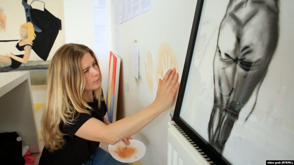 Artistja Kaltrinë Rrustemi.