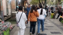 به دنبال مقاومت زنان ایرانی در برابر حجاب اجباری، کشمکش در حکومت برای تصویب لایحه «عفاف و حجاب» ادامه دارد