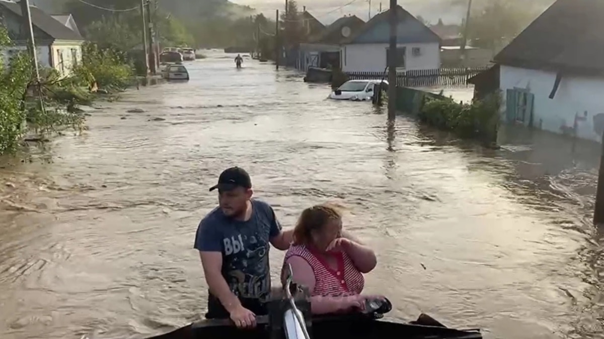 Нашего села, считай, нет. Смыло!