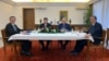Premijer Kosova Aljbin Kurti i predsednik Srbije Aleksandar Vučić na sastanku u Ohridu uz posredovanje visokog predstavnika EU za spoljnu politiku Žozepa Borelja i izaslanika EU za dijalog Miroslava Lajčaka, 18. mart 2023.
