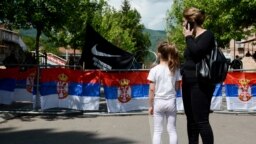 Ushtarë të KFOR-it në veri të Mitrovicës, qershor 2023. 