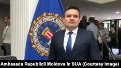 Viorel Țentiu, comisarul principal al biroului Interpol Moldova, este învinuit de corupere pasivă pe două capete de acuzare din Codul Penal.