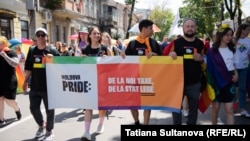 „De la noi taxe, de la stat lege” - sloganul marșului pride din Chișinău care a avut loc la 16 iunie 2024.