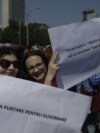 Sindicaliștii din Educație nu renunță la grevă după negocierile pe care le-au avut luni cu ministrul Muncii, Marius Budăi, și cu cel al Educației, Ligia Deca. 