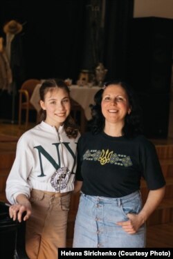 Олена Сіриченко переїхала у Латвію разом з донькою Ярославою