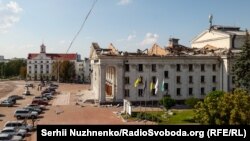 Regionalno akademsko muzičko-dramsko pozorište Taras Ševčenko nakon ruskog napada u Černihivu, Ukrajina, 19. avgust