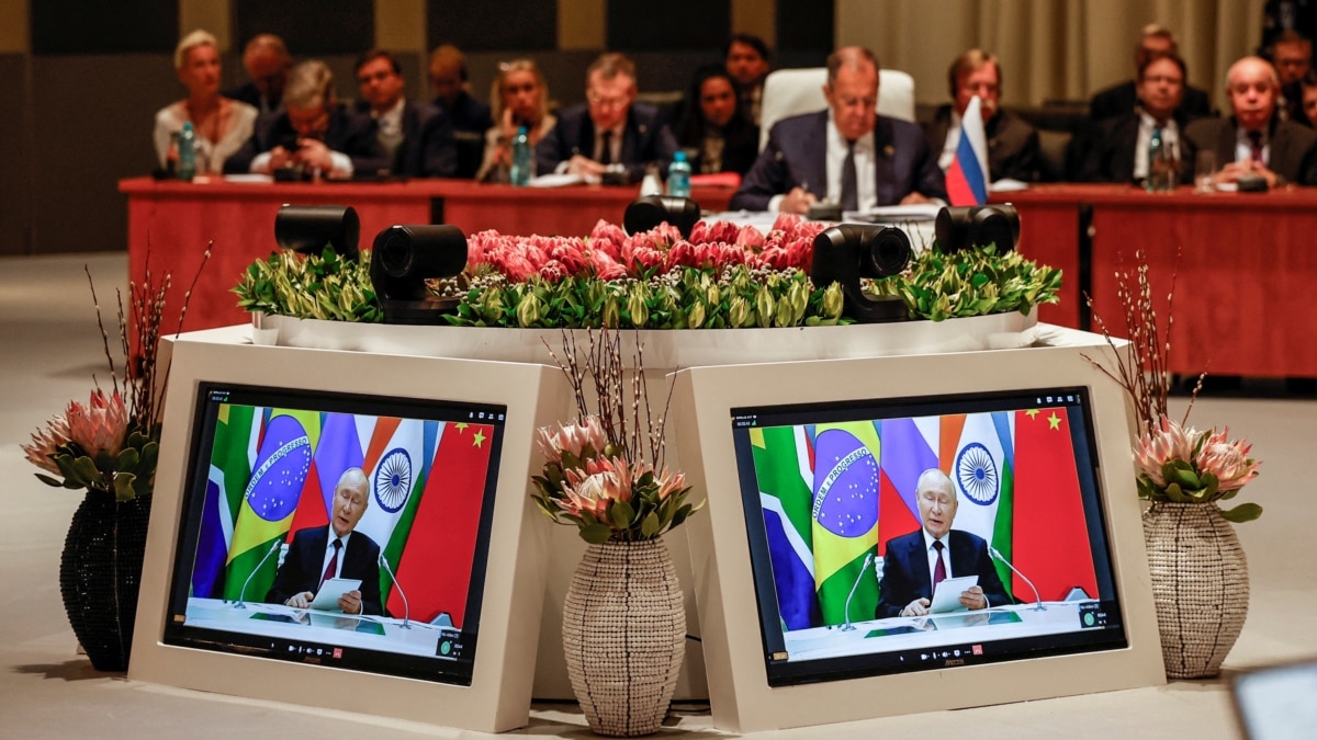 Президентът на Русия Владимир Путин използва срещата на върха на