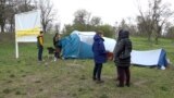BELGRADE, SERBIA -- Citizens and activists on the Sava embankment (video grab)