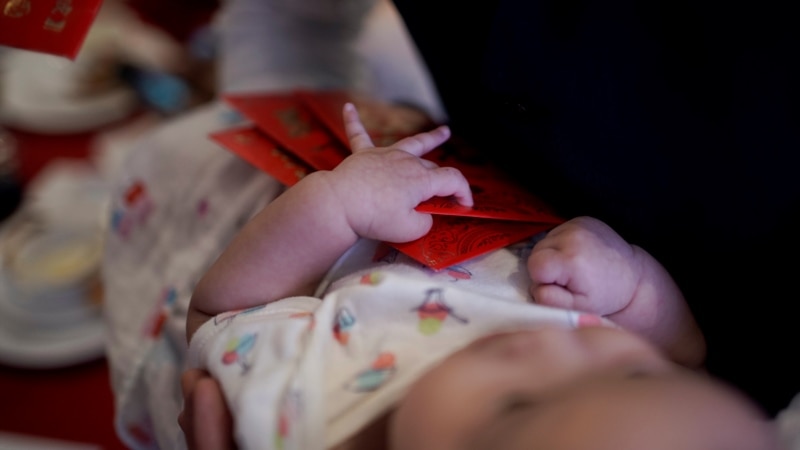 Stopa rađanja u Kini rekordno opala