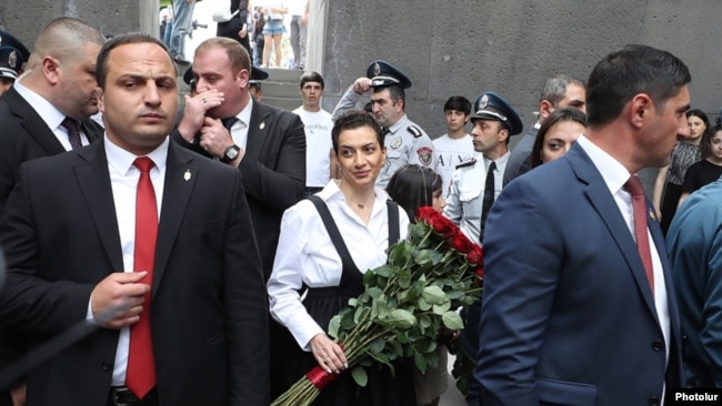 Armenia - Anna Hakobian, the wife of Prime Minister Nikol Pashinian, visits the Armenian Genocide Memorial in Yerevan, April 24, 2024.