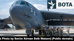 Një avion amerikan në bazën ajrore Mihail Kogalniceanu në Rumani. 21 korrik 2024.