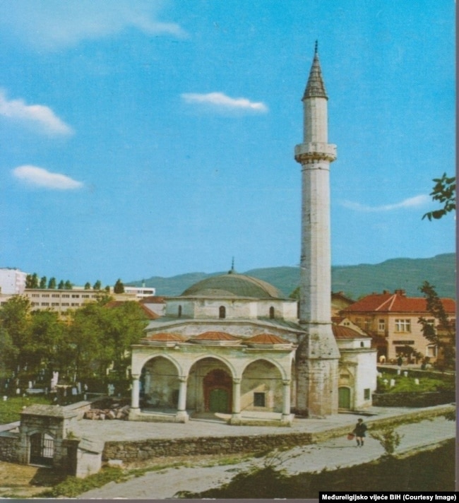 Xhamia Arnaudija në Banjallukë e fotografuar para luftës.