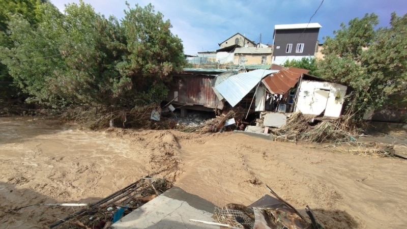 Спасатели нашли тело женщины, унесенной селевым потоком в Оше