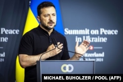 Украинският президент Володимир Зеленски мирната конференция в Швейцария, 16 юни 2024 г.
