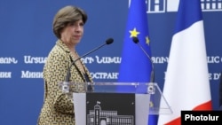 Armenia - French Foreign Minister Catherine Colonna arrives for a news conference in Yerevan, October 3, 2023.