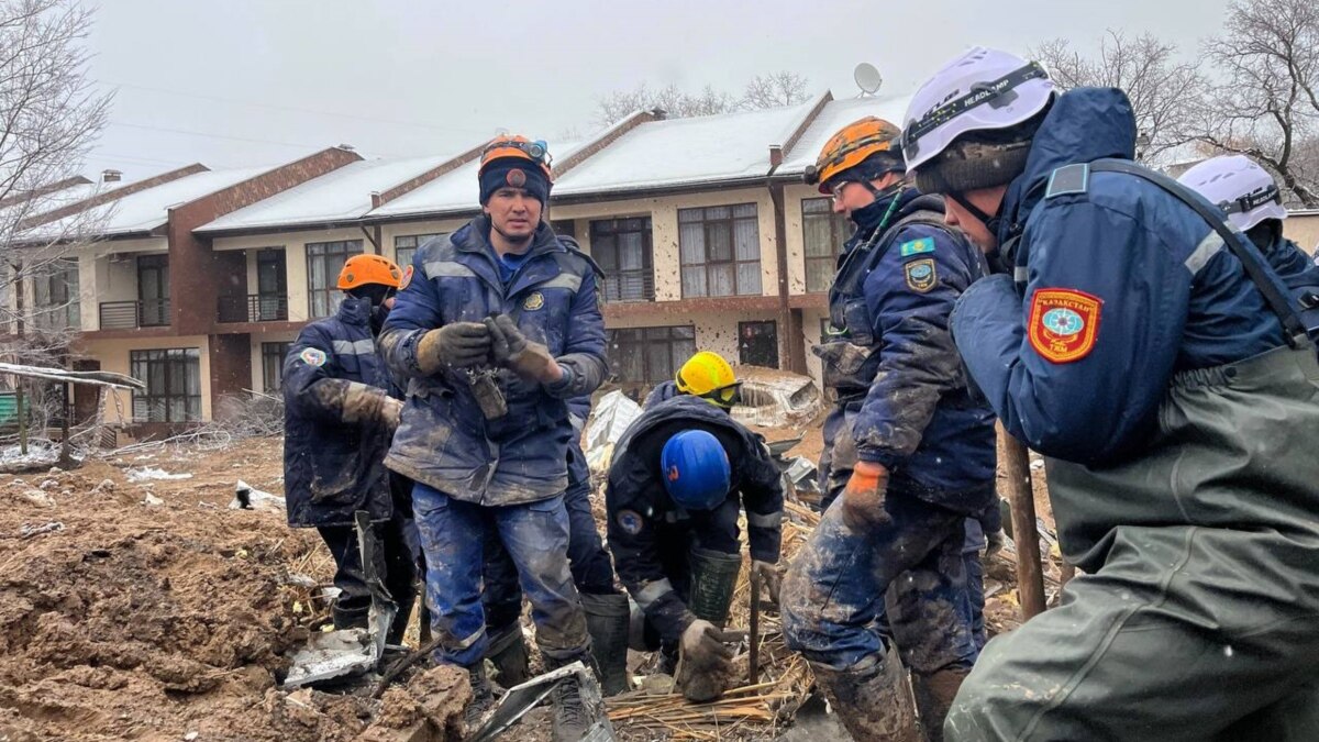 Сход оползня в Алматы: спасатели сообщили об обнаружении тела погибшего  мужчины