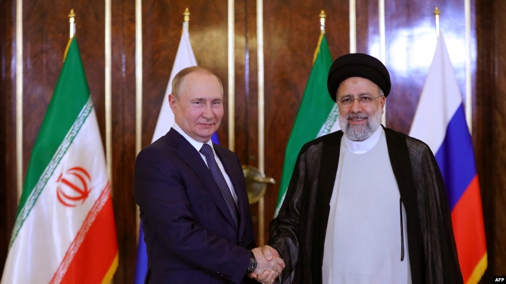 روسای جمهور ایران و روسیه در جریان سفر ماه گذشته ابراهیم رئیسی به مسکو، پنج ساعت گفت‌وگو کردند