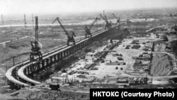 Строительство Каховской ГЭС. Архивное фото