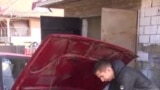 Одмаздата на југото: Во босанска гаража сè уште се поправа класиката
