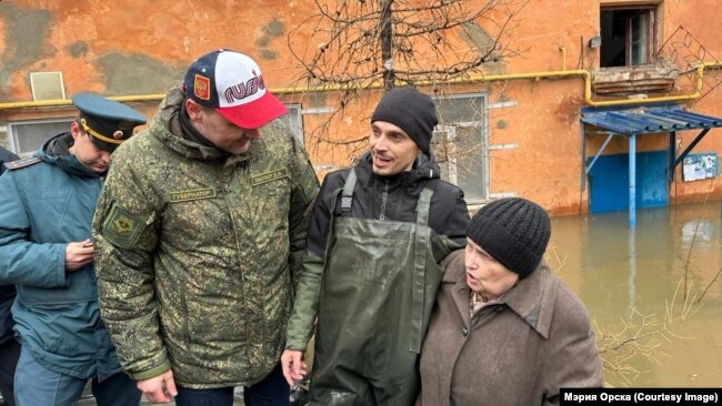 Evakuimi i banorëve të Orsk