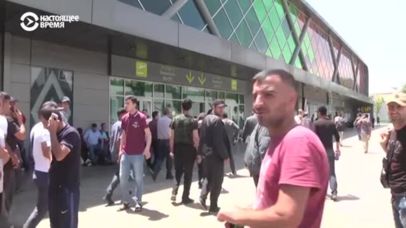 Таджикистанцы уезжают из России