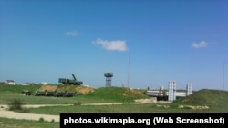 Российский дивизион ПВО с ЗРК С-300/С-400 на мысе Фиолент в Севастополе, Крым. Архивное фото