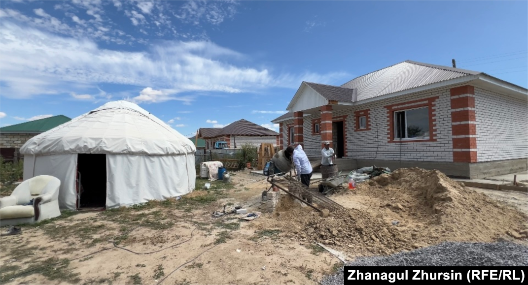 Эротикалық спорт, гимнастика және балет бейнелері онлайн